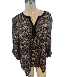 3/$25 DR2 Size XL Patterned Blouse